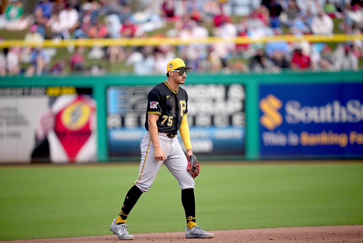 Griffin’s bat makes big splash with Pirates